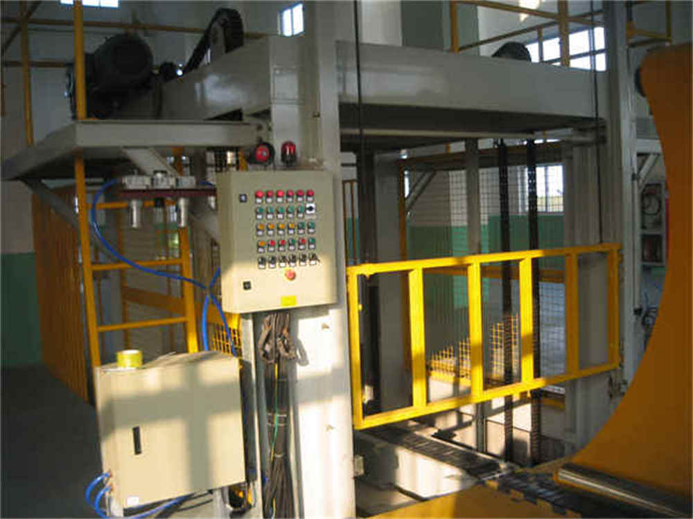 Convoyeur de levage vertical sans pilote entièrement automatique pour charges lourdes