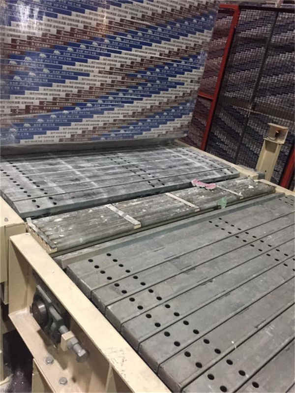 Ligne de convoyeur à chaîne supérieure plate à usage lourd pour les ventes