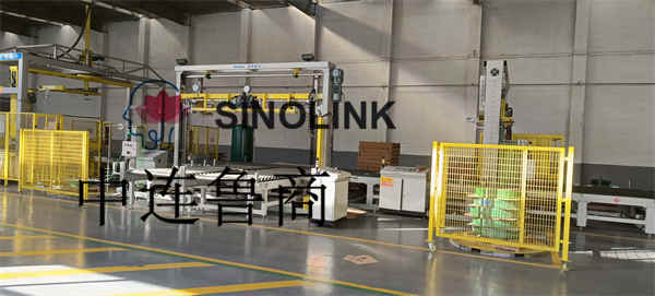 Machine de cerclage de protection d'angle automatique côté long