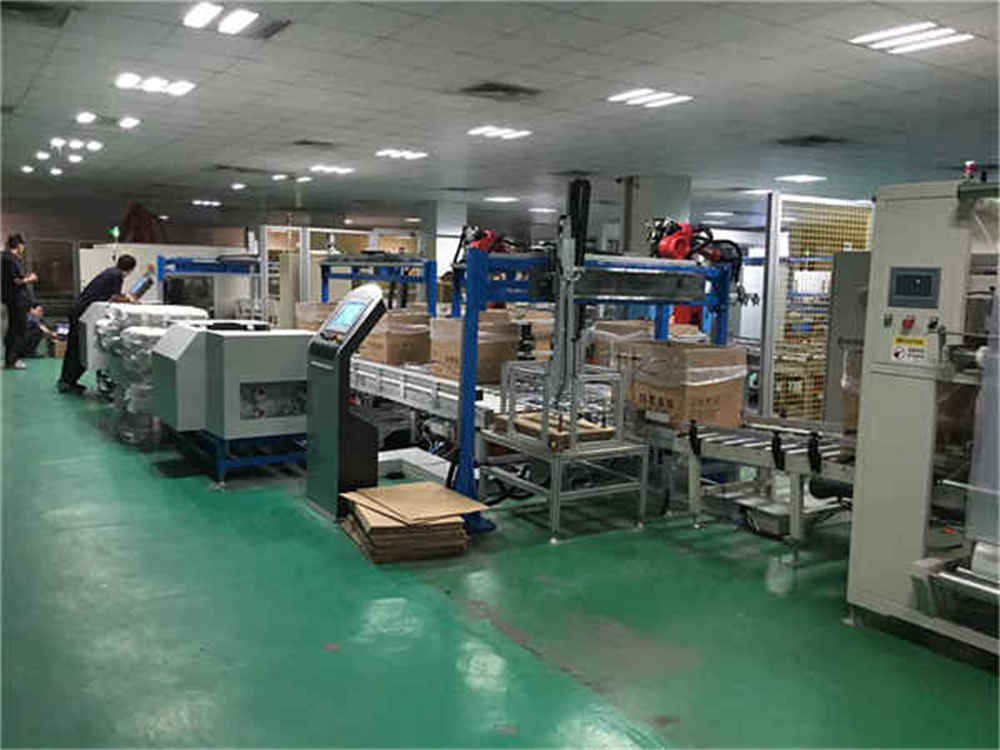 Toit automatique ajoutant un manipulateur de coordonnées rectangulaires