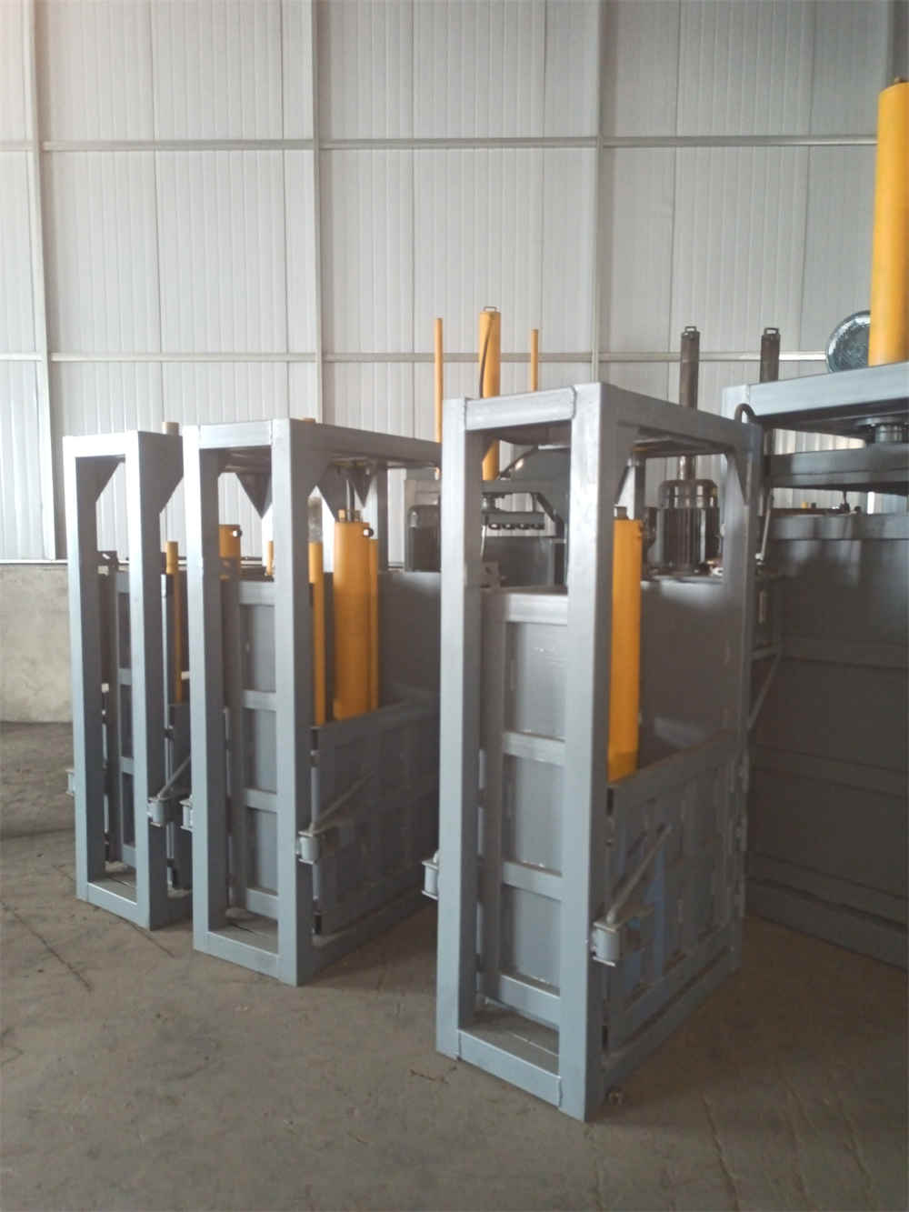 Presse à balles hydraulique entièrement automatique