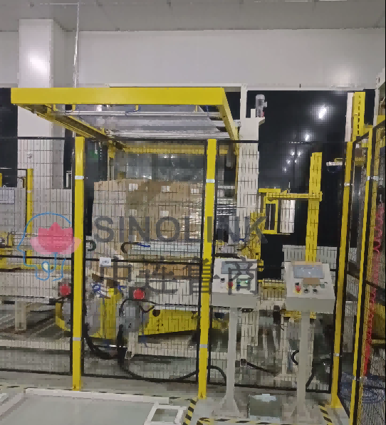 Emballage photovoltaïque: cerclage croisé + protecteurs d'angle avec enveloppement de film