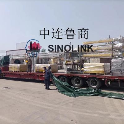 Livraison des marchandises de trois remorques pour les clients