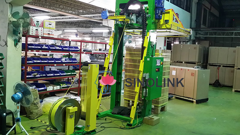 Cercleuse entièrement automatique pour palettes horizontales Horizontal Pallet Full Automatic Strapping Machine