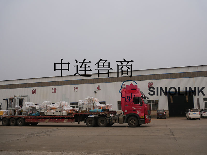 Photos de livraison de la machine de cerclage Delivery Pictures of Strapping Machine