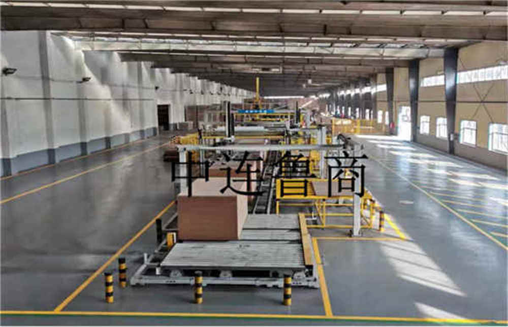 Système d'emballage intelligent pour les planches en bois fabriquées