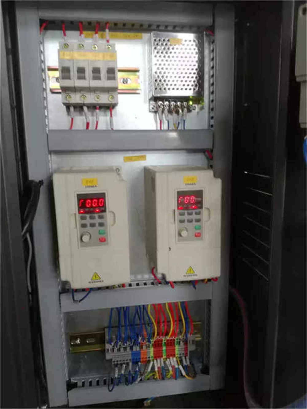 Emballage pré-étiré de type cylindre de bande d'égouttement Pre-stretched Drip Tape Cylinder Type Wrapper