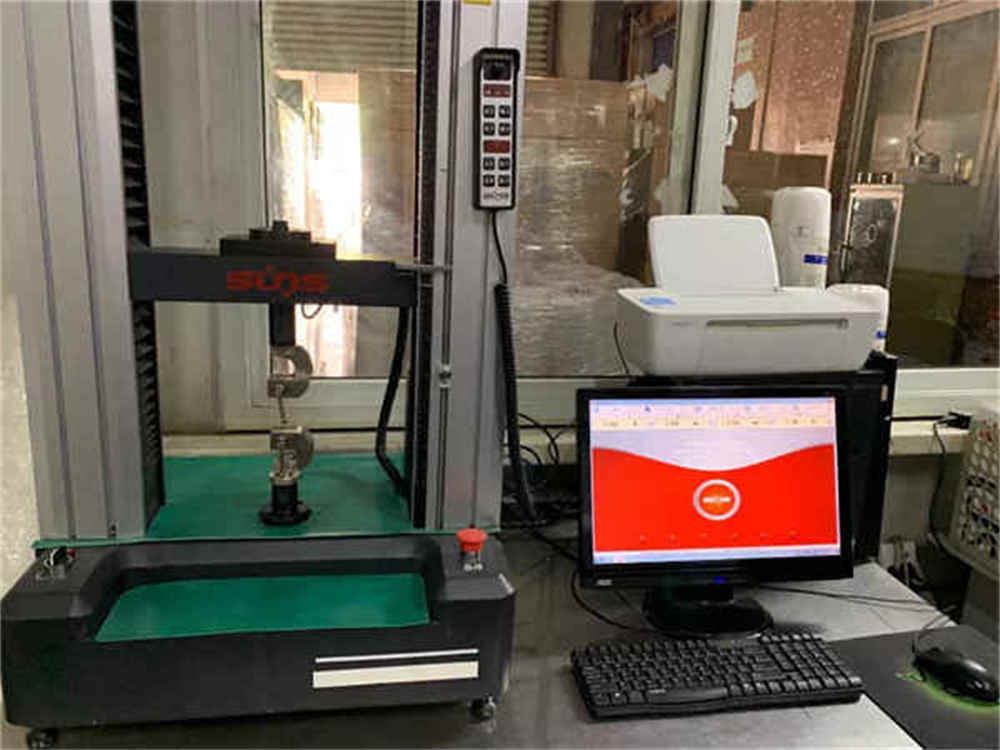 Ventes chaudes 20um/25um enveloppant le film étirable d'utilisation de main de PE Hot Sales 20um/25um Wrapping PE Hand Use Stretch Film